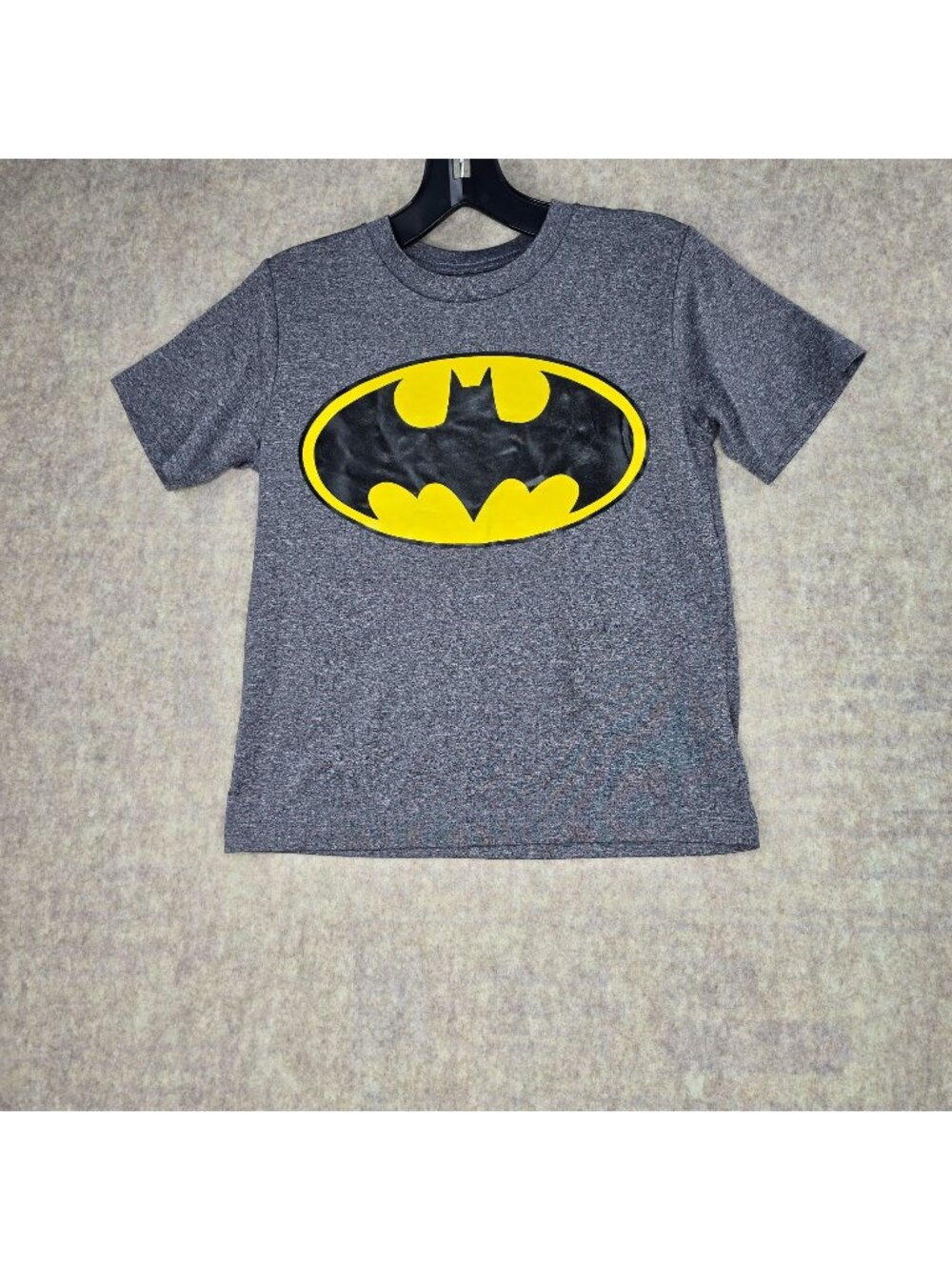 Batman Logo T-Shirt Kids Size S Gray Short Sleeve Crew Neck 100% Polyester
